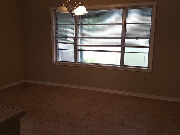 4th image of 107 Felicie Dr