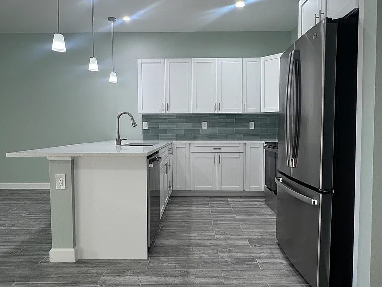 7327 David Blvd — Photo 4