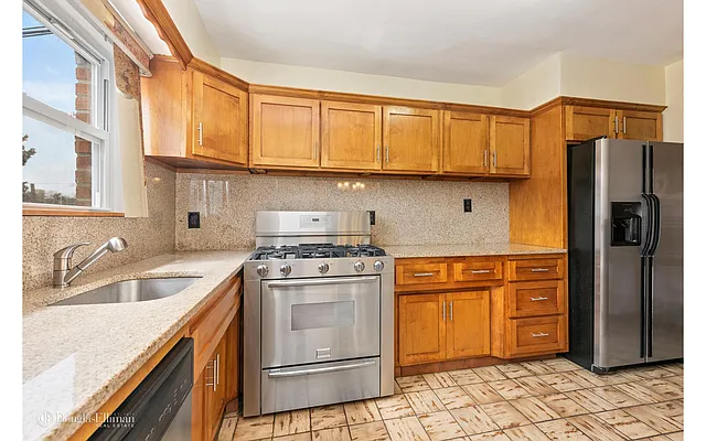 Sold by Douglas Elliman | media 2