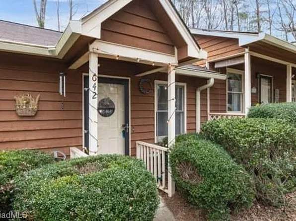 642 Rock Garden Cir, Winston Salem, NC 27104