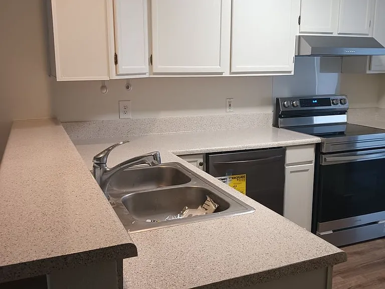 1307 NW Slate Ln #102 — Photo 12