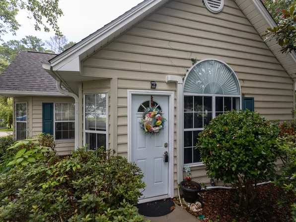 3670 Farmington Pl, Myrtle Beach, SC 29579