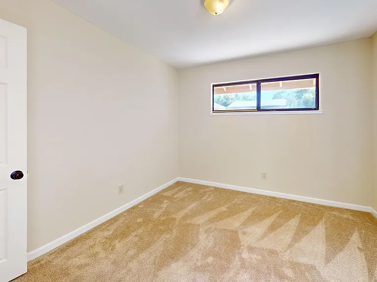 6444 Gregory Ln — Photo 11
