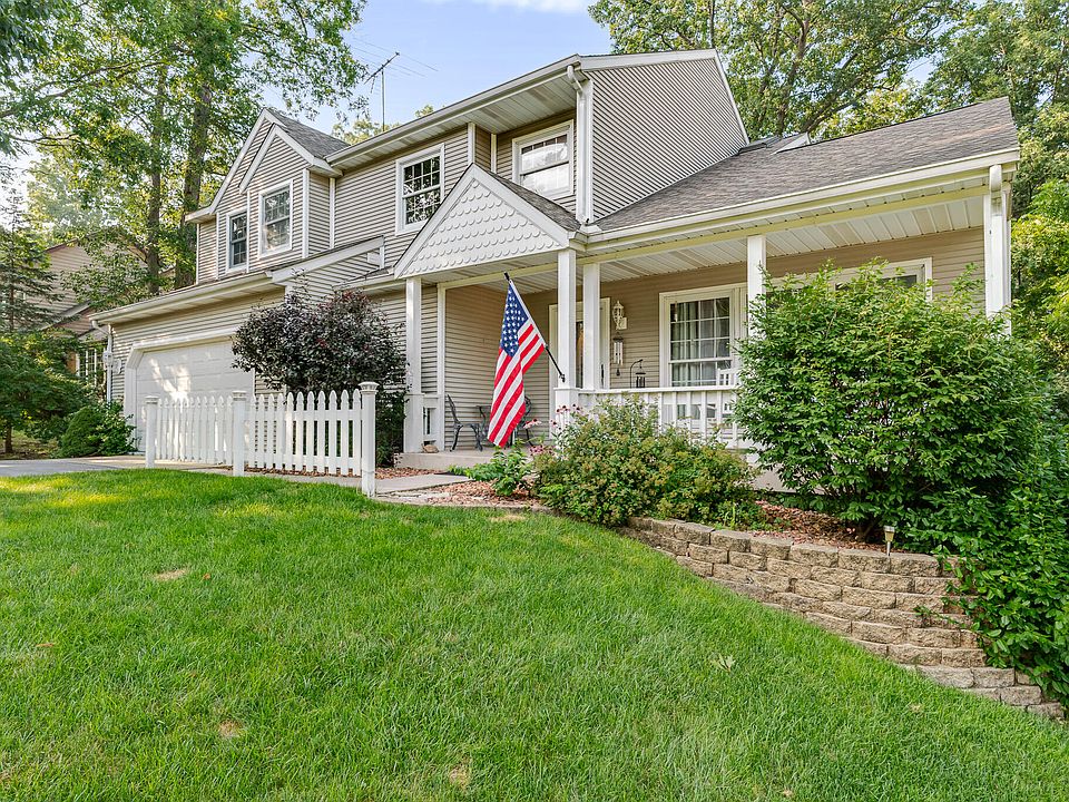 1st image of 475 Ashford Ln