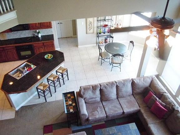 4th image of 2805 Truman Dr
