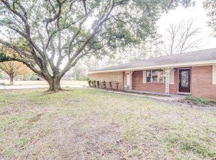 2811 Wade Dr, Hattiesburg, MS 39401