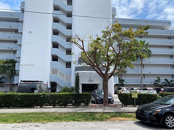 4th image of 1650 NE 115th St APT 405