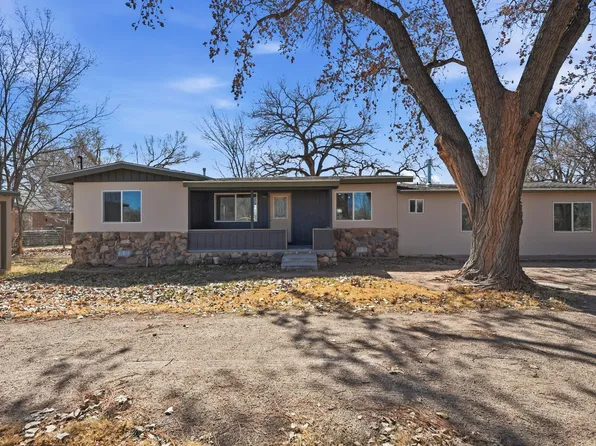14 Calle Del Rio, Los Lunas, NM 87031