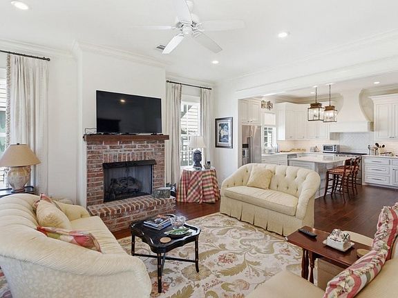 3rd image of 1207 Saint Andrew Ln
