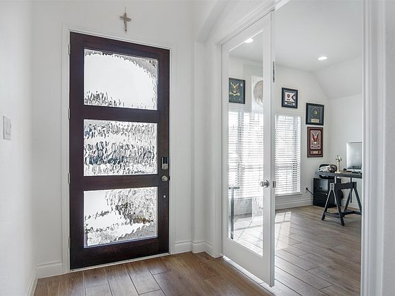 5th image of 12611 Pierson Hollow Dr