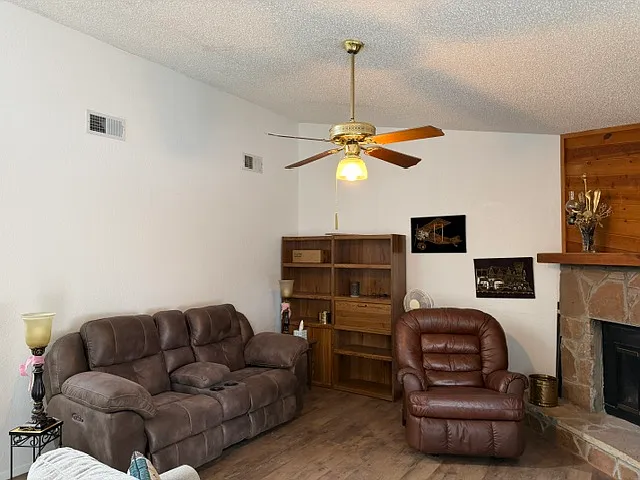 107 Niblic Ct #1 — Photo 3