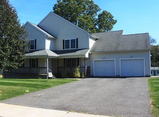 89 Mattabassett St, East Berlin, CT 06037