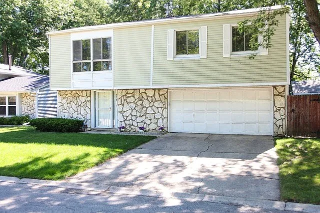 958 Shiloh Ct photo 1