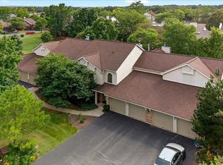 1201 Lofty Point Dr APT C, Ballwin, MO 63021