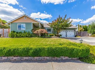 32209 Sunny Ln, Black Diamond, WA 98010