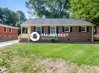 3615 Barringer Dr, Charlotte, NC 28217