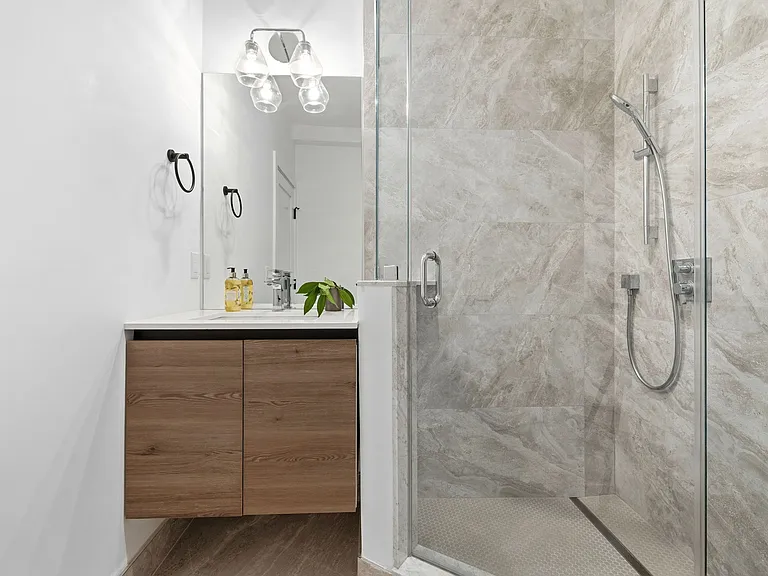 472 W Broadway #202 — Photo 22