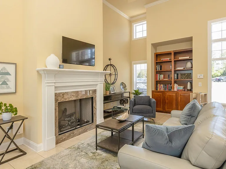 Willow Glen — Photo 11