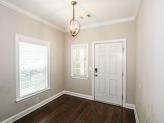 4th image of 987 Glenhaven Dr