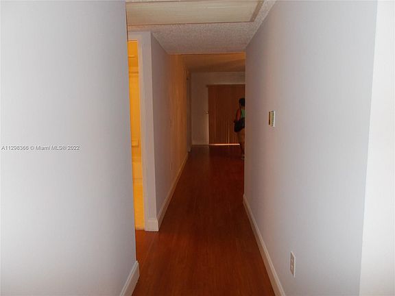 5th image of 900 SW 142nd Ave APT 206L