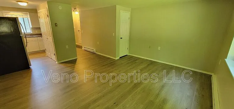 40 McIntyre St #B2 — Photo 11