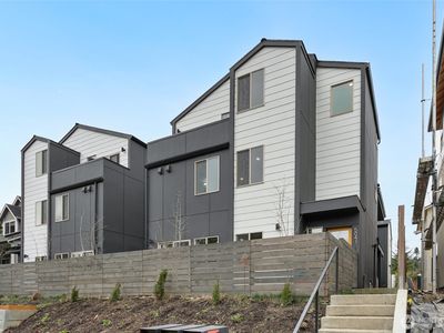 5041 25th Avenue SW, Seattle, WA, 98106