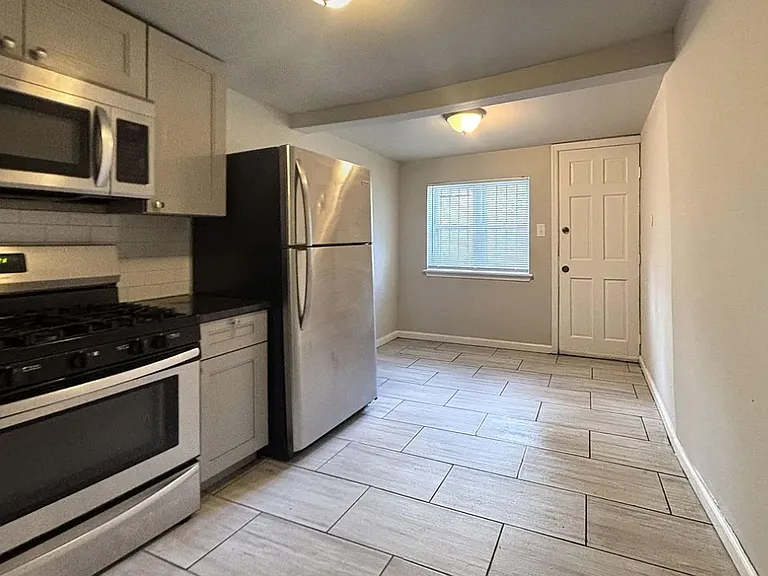 5515 Ludlow St — Photo 11