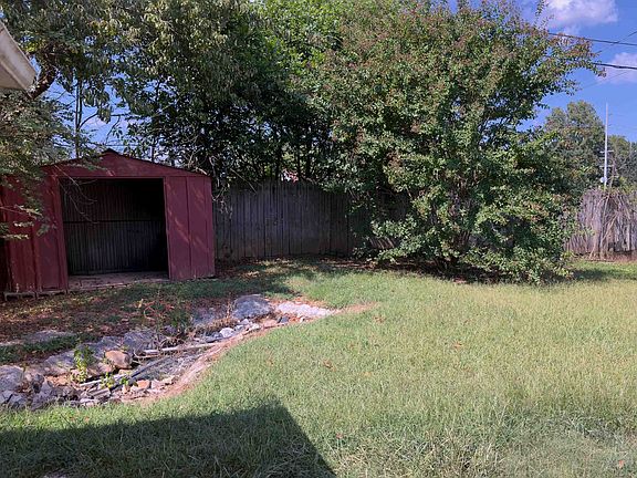 5th image of 305 Lindenberg Ave