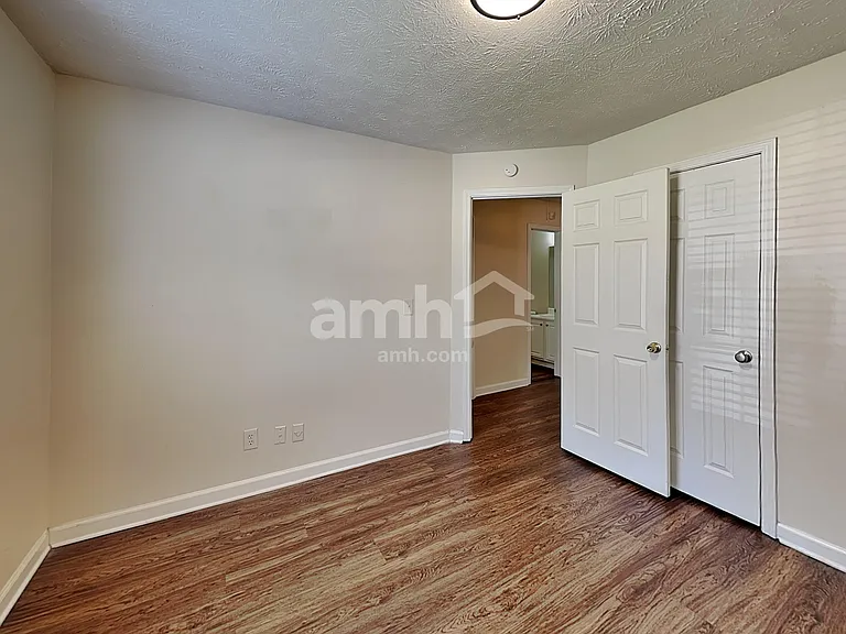 740 Chatham Park Dr — Photo 19