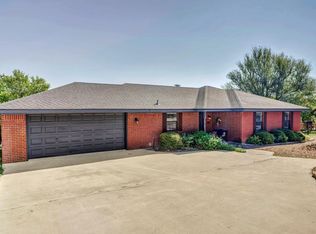 113 Lonesome Dove Ln N, Kerrville, TX 78028