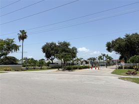 21393 NE 8th Ct, North Miami Beach, FL