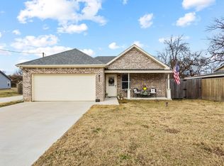 501 E 15th, Bonham, TX 75418