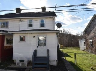 106 S Pine St, Ellsworth, PA 15331