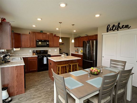 2nd image of 336 University Dr