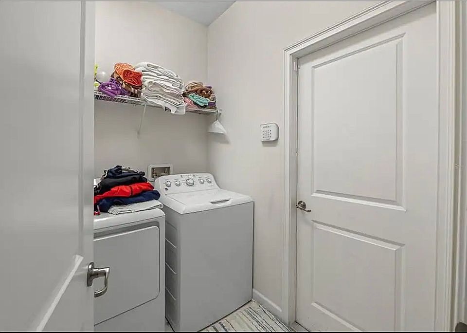 1st image of 2202 Pennsylvania Dr