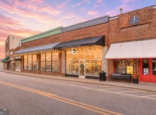 28 N Main St, Ellijay, GA 30540