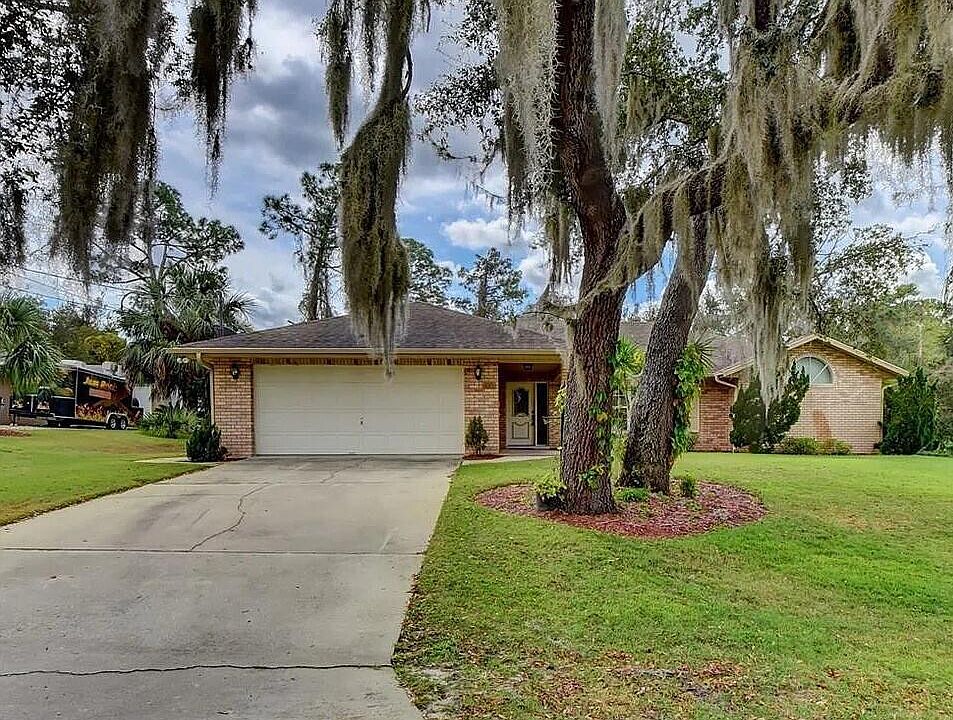1st image of 321 Gaucho Lane