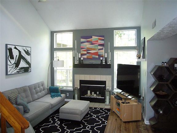 5th image of 9583 Aberdare Dr