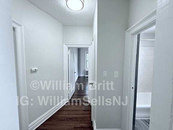 5th image of 93-95 Fairview Ave #6