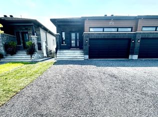 904 Chablis Cres, Russell, ON K0A 1W0