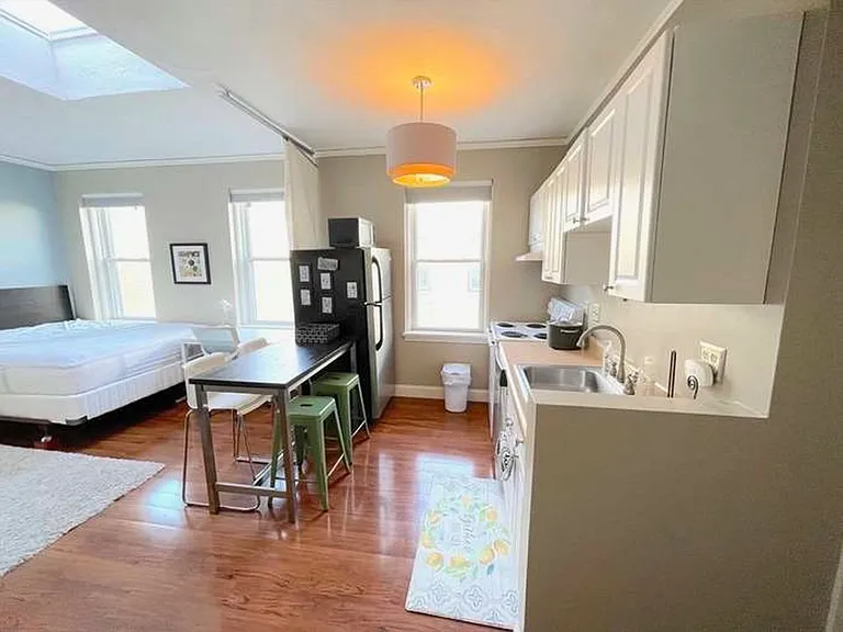 1409 Commonwealth Ave #5 — Photo 2