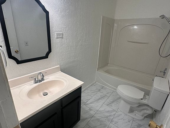 5th image of 1114 M St NW