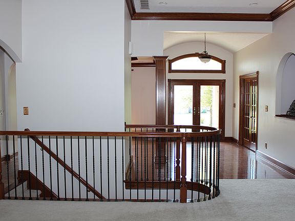 3rd image of 1905 Thistle Ct