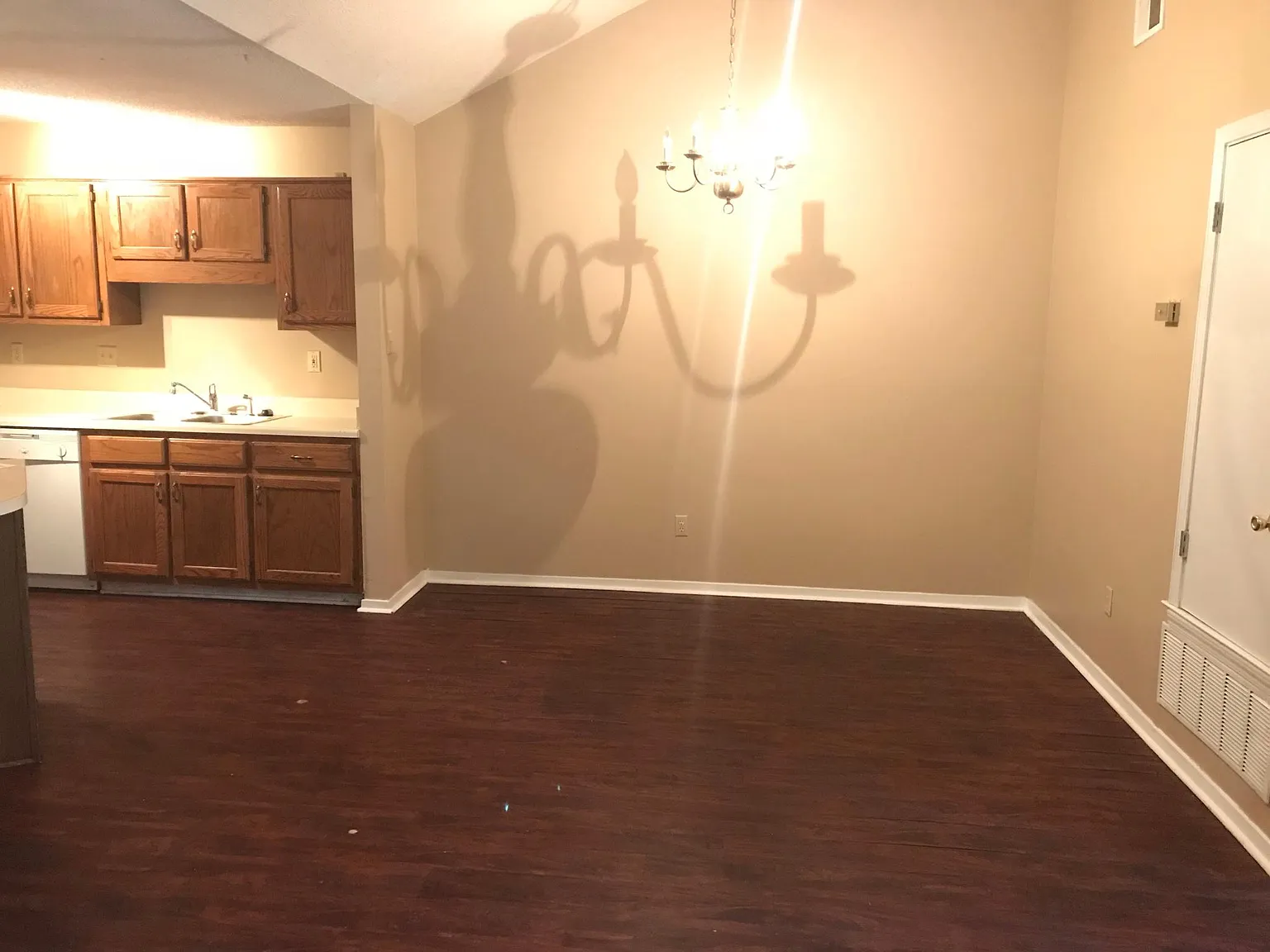 1482 Beaver Trail Dr — Photo 4