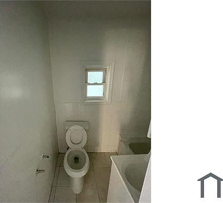 4th image of 149 Waverly St APT 2