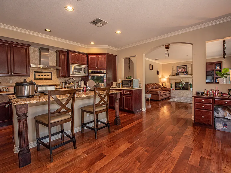 9774 Fox Valley Ct — Photo 10