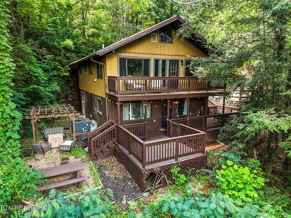1st image of 552 Galloway Ln