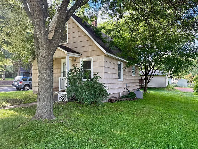 415 Weston Ave — Photo 24