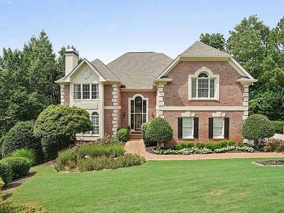 3rd image of 305 Chason Wood Way