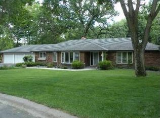 6709 Parkwood Ln, Edina, MN 55436